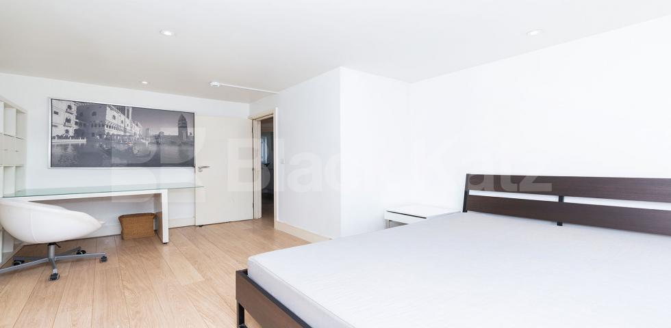 			NEW INSTRUCTION!, 3 Bedroom, 1 bath, 1 reception Flat			 Camden Road, Camden